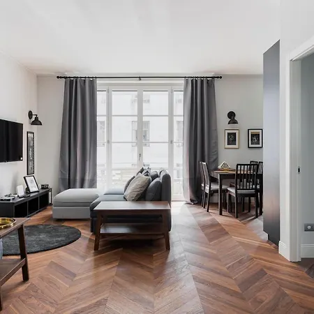 Wide And Bright Two Bedroom Apartment- Via Freguglia Apartment Milan