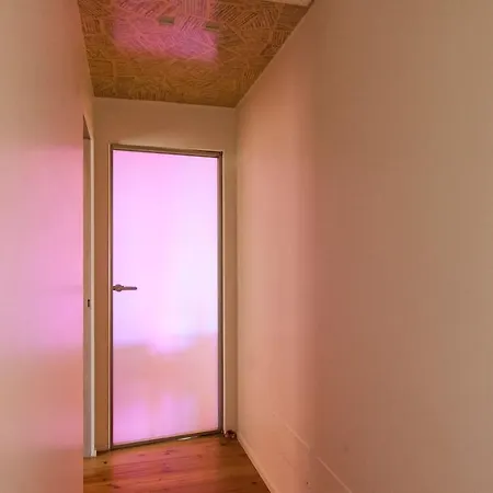 Luxury Designer Space In Shopping District Milánó