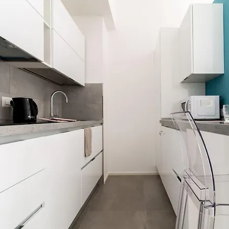 Апартаменты Duomo - Meravigli 16 Apt. R1 - Luxury Studio Perfect X 2! Милан