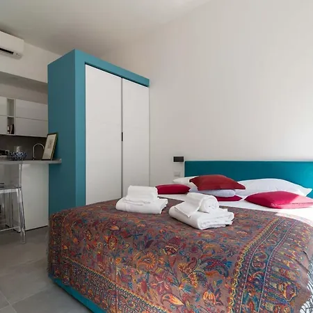 Duomo - Meravigli 16 Apt. R1 - Luxury Studio Perfect X 2! Апартаменты