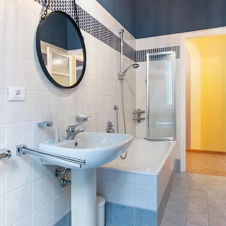 Apartamento 2 Bedrooms In The City Center *