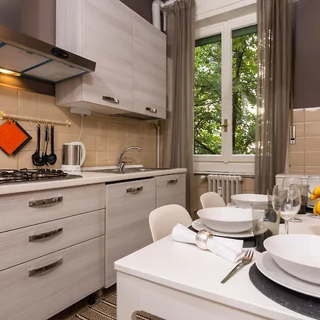 2 Bedrooms In The City Center * Milão