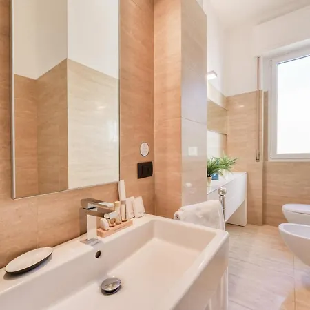 Sweett- Piazza Affari Apartment Milan