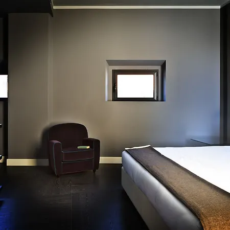 Fifty House Cellini Mediolan