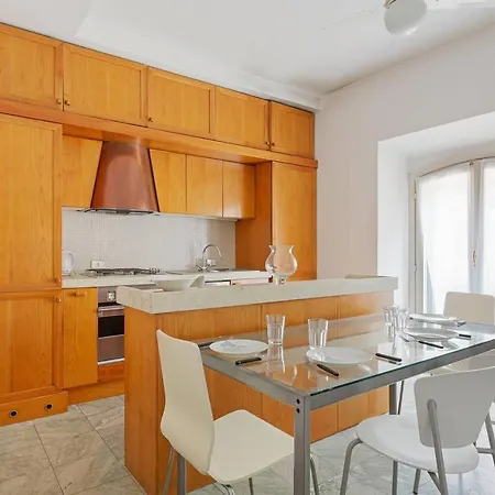 Διαμέρισμα Spacious & Elegant In Corso Como Μιλάνο