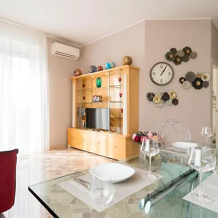 Hola Appartamento Milano