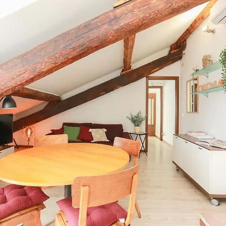 The Best Rent - Cozy Attic With View