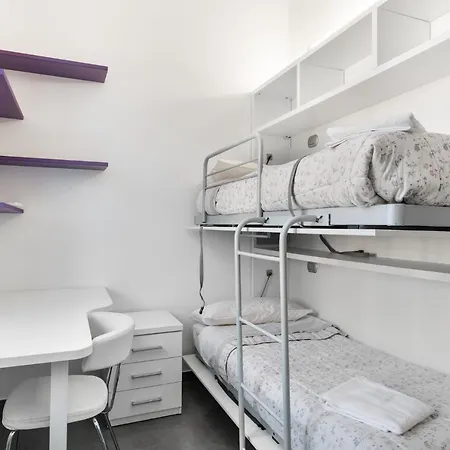 Large Near Bocconi Apartment *