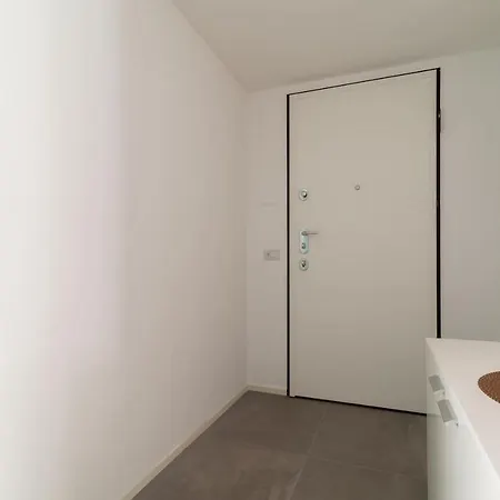 Duomo - Meravigli 16 Apt. R1 - Luxury Studio Perfect X 2!