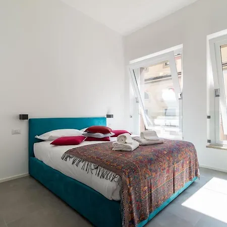 Duomo - Meravigli 16 Apt. R1 - Luxury Studio Perfect X 2! * Милан