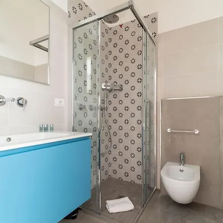 Duomo - Meravigli 16 Apt. R1 - Luxury Studio Perfect X 2! Апартаменты Милан