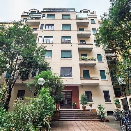 Design And Stylish Flat In Centrale * Milán