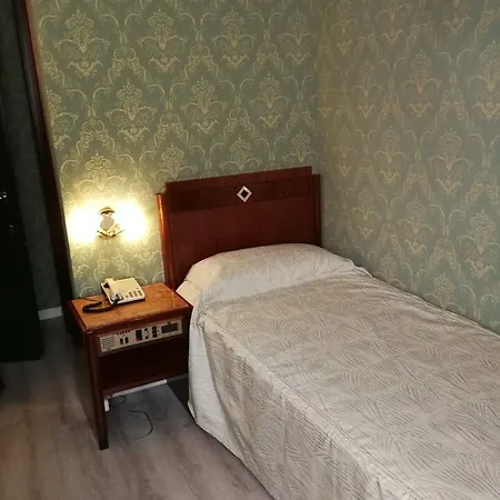 Jr Bocconi Otel Milano