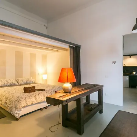 Italianflat - Navigli & Bocconi Suites Gasthof