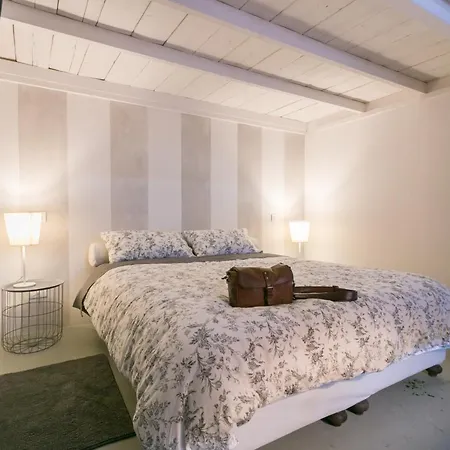 Italianflat - Navigli & Bocconi Suites *