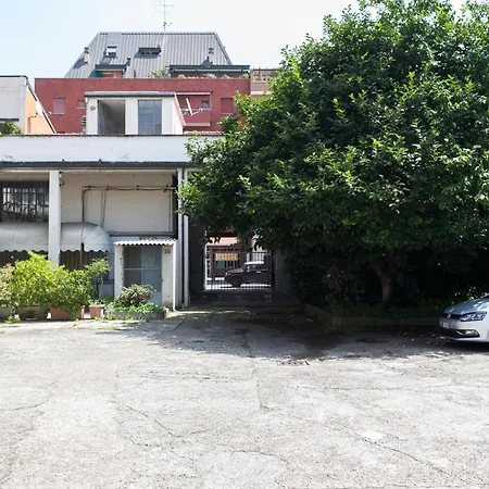 Italianflat - Navigli & Bocconi Suites Gasthof