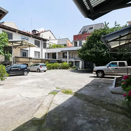 Italianflat - Navigli & Bocconi Suites Gasthof Mailand