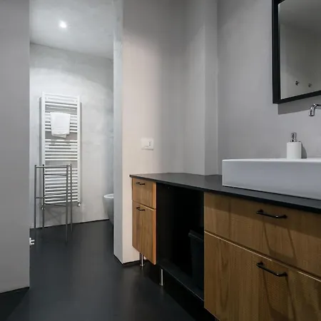 Italianflat - Navigli & Bocconi Suites