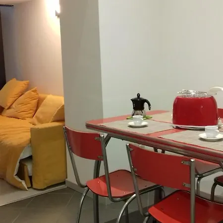 Apartamento 10 Via Giuseppe Sirtori *