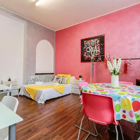The Best Rent - Spacious Near Metro Station Gorla Апартаменты Милан
