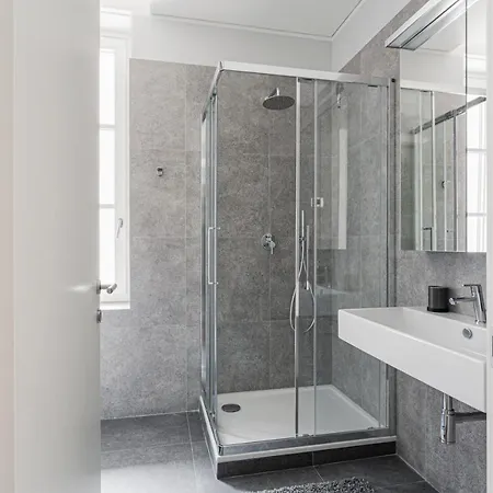 Hostmate -milano - Via Freguglia - Guastalla *