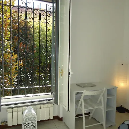 Private Bedroom With Private Bathroom מילאנו