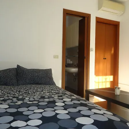 Ubytování v soukromí Private Bedroom With Private Bathroom Milán