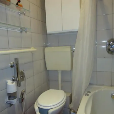 Private Bedroom With Private Bathroom בית אירוח מילאנו