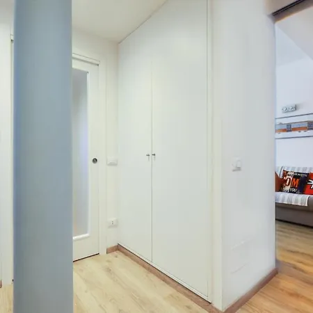 34 Via Giulio Carcano * Μιλάνο