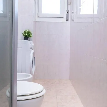 Altido Lovely For 6 Located In Vibrant Gallaratese Апартаменты *