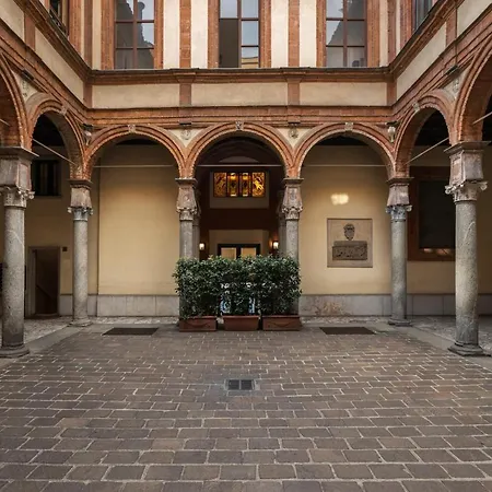 Mondeko Luxury * Milano
