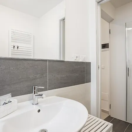 Washington Homes Apartment Milan