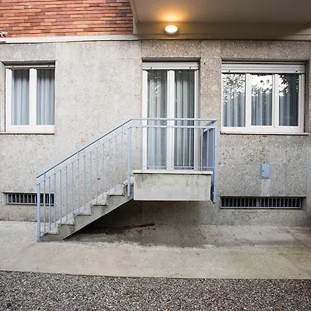 Design With Garden Apts * Milano