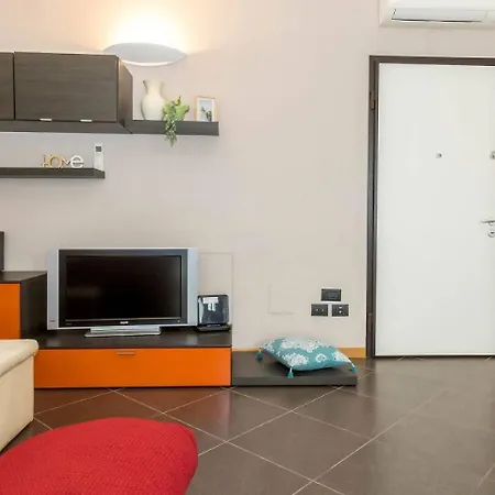 Altido For 4 With Terrace In A Quiet Residential Area * 米兰