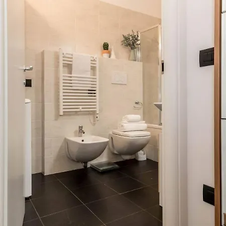 Altido For 4 With Terrace In A Quiet Residential Area * 米兰