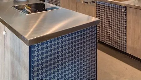 마이닝거 람브라테 * 밀라노