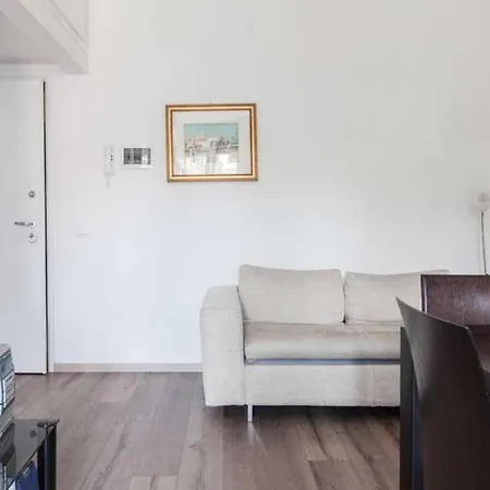 Ciceri Visconti Apartment *