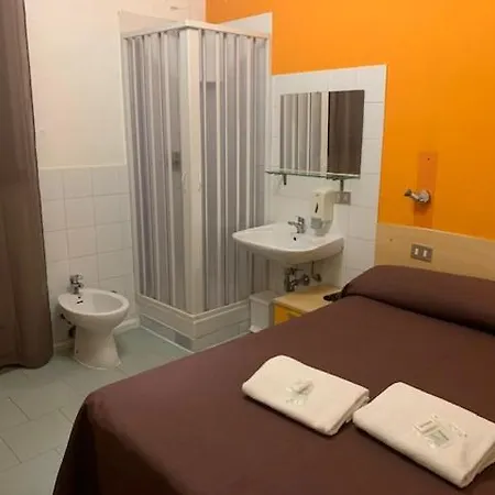 Ambrosiana Hotel *