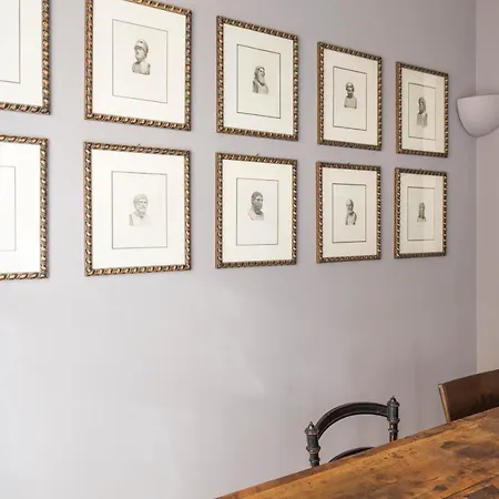 Charming Apartment, A Unique Home, 2 Bedrooms * Milan