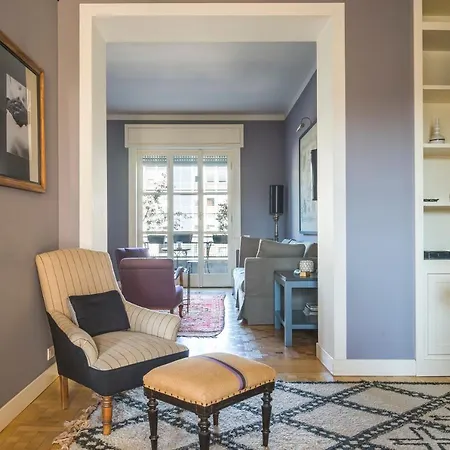 Charming Apartment, A Unique & Cozy Home With 2 Bedrooms, Close To Centrale, By Houseinmilano