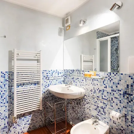 Apartment In The Heart Of Navigli Milan