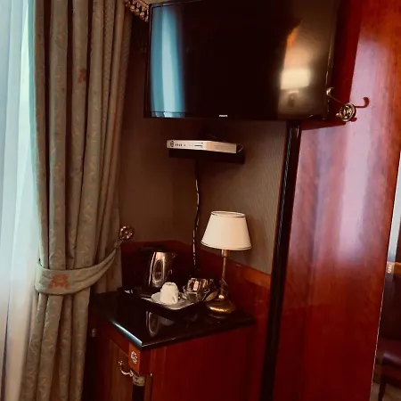 Vittoria 4*