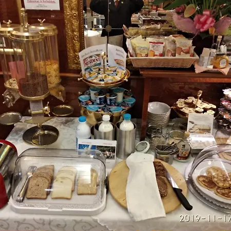 维多利亚酒店 酒店