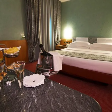 Hotel Michelangelo 4*