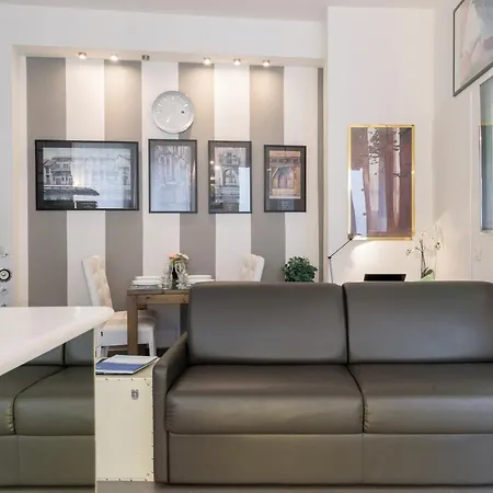 Apartment S. Ambrogio Square Milan