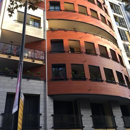 Studio City Center Apartment