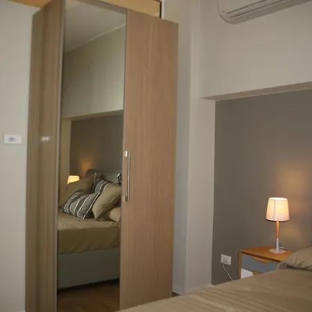 Apartment La Casa-atelier *