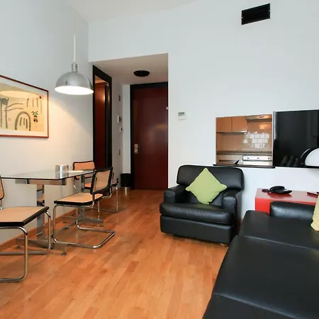 Apartment San Nazaro Milan