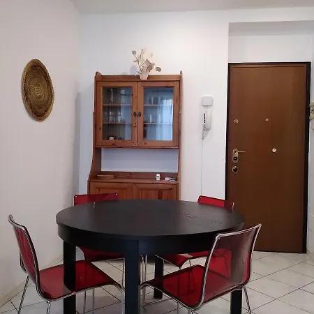 I Livin - Via Rosmini, 8 Milán