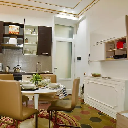 Splendido Trilocale Zona Isola Milano